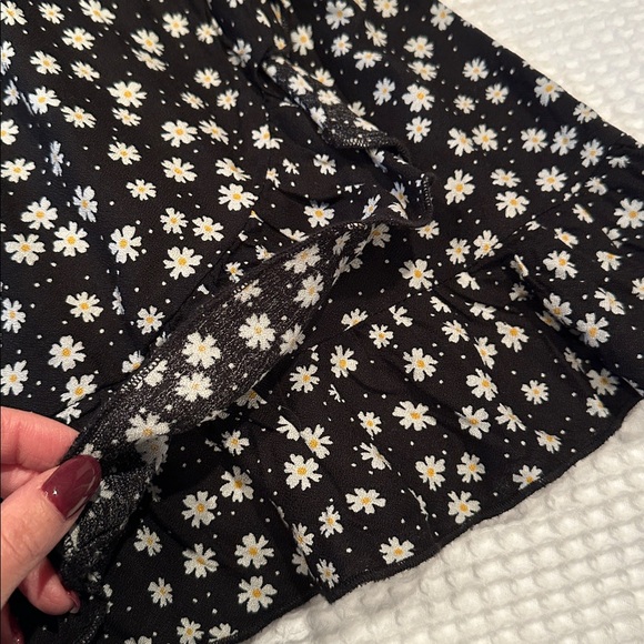 Floral Black Mini Skirt - Picture 3 of 3